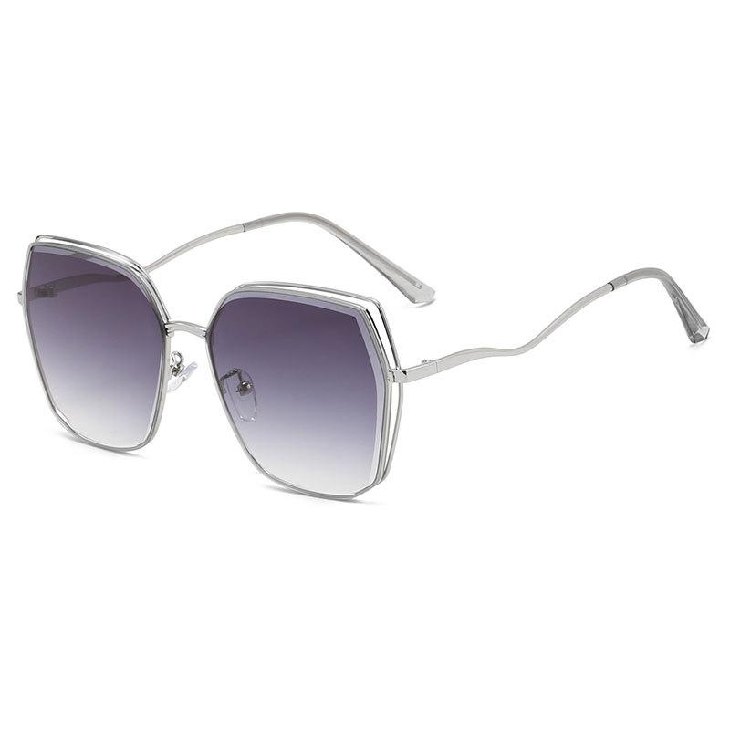 New Metal Full Frame Personalized Driving Cycling Sunglasses Travel Hollow Frame Sunglasses Light Color Film