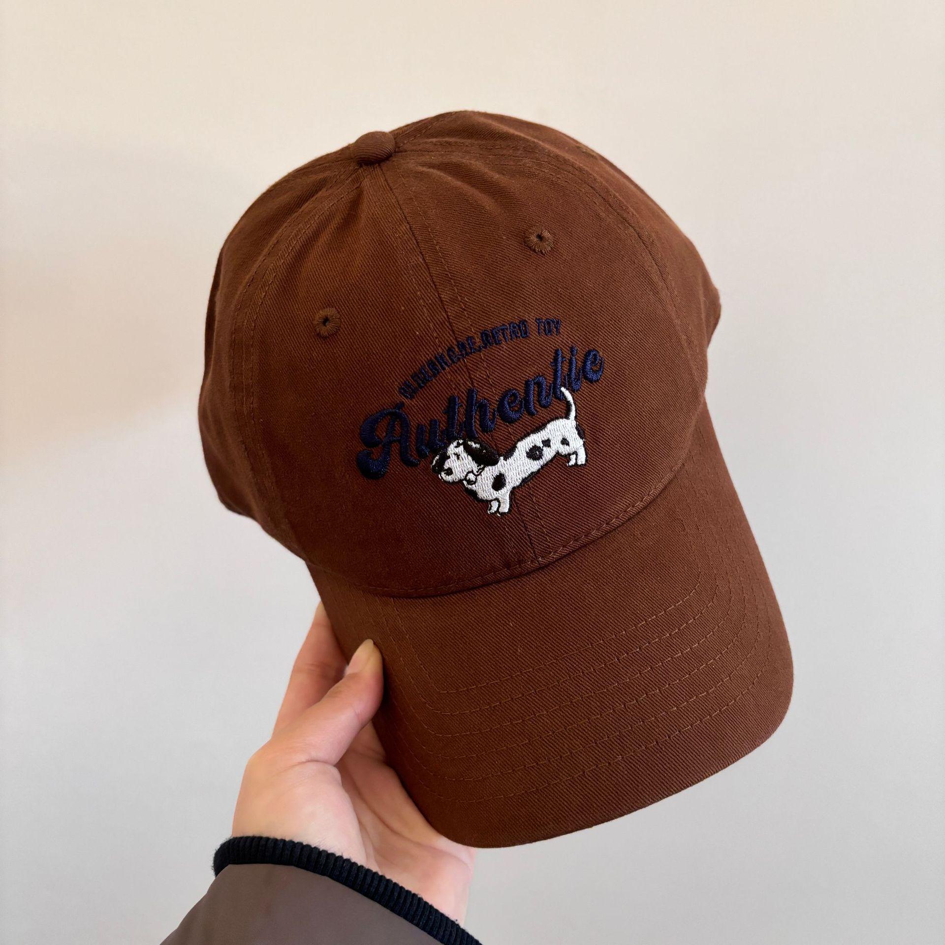 

Кепка для улицы детская бейсболка с вышитыми буквами и рисунком щенка, модная универсальная кепка с мягким верхом и таксой, мужская кепка M（56-58cm）