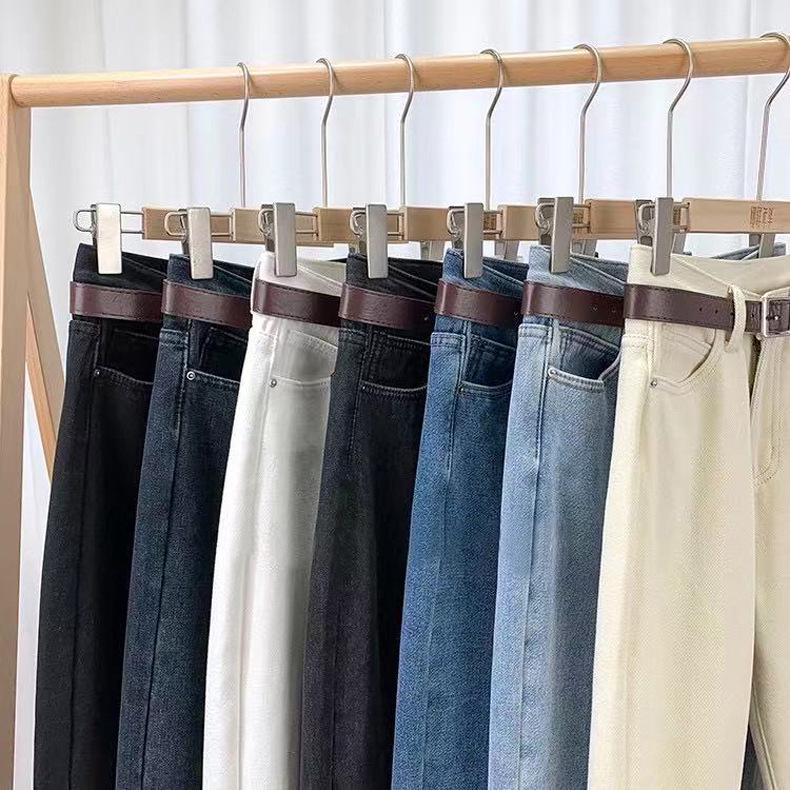 Women's High-Waisted Velvet-Lined Jeans: Loose, Slimming, Straight-Leg Harem Pants for Autumn/Winter, Korean Style, Nine-Tenths Length.