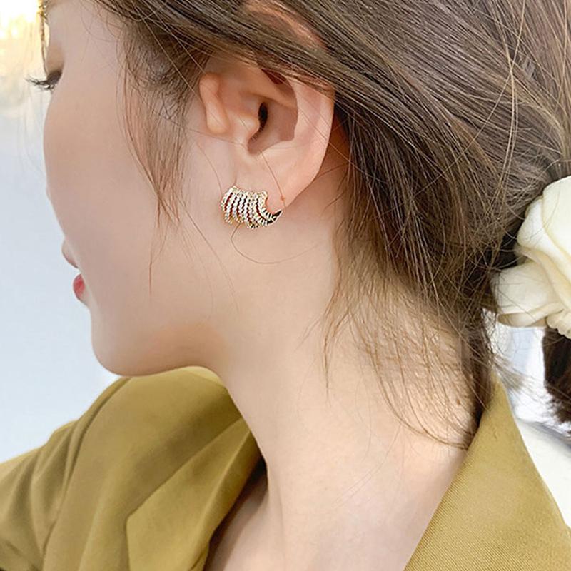 New Trend Gold Color Metal Inlaid With Crystal Stud Earrings For Women Korean Fashion Women Earrings Party Classic Jewelry Gifts