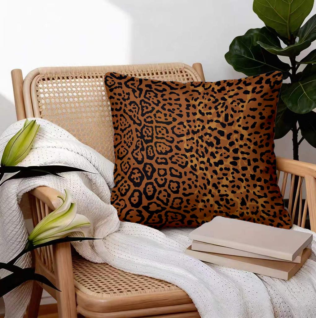 18X18 Inch Classic Leopard Print Throw Pillow, Soft Skin-Friendly Cushion, Stylish Home Sofa Decor Pillow Ideal Family Gift