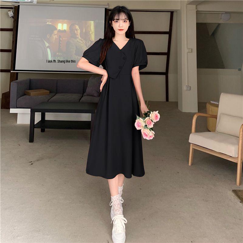 

Plus Size Age-Reducing V-Neck Summer Dress - Figure-Flattering, Waist-Slimming, Fairy Design for Curvy Women. XL чорний