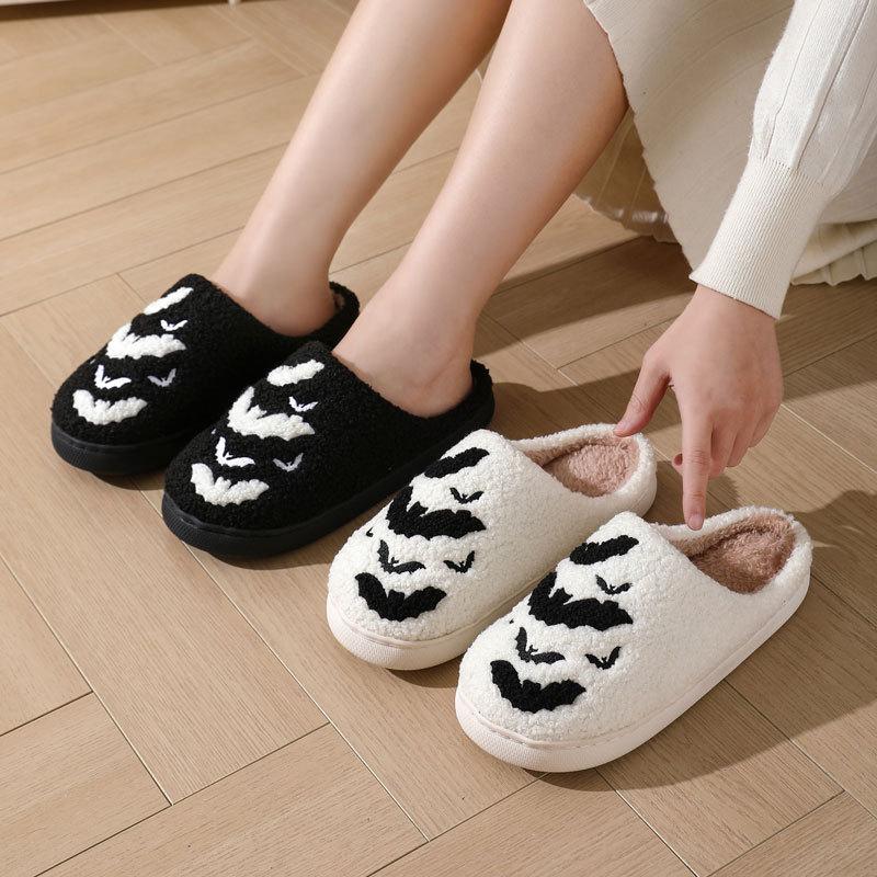 Fashion Halloween Bat Pattern Embroidered Plush Home Thick-Soled Comfortable Woolen Cotton Slippers  Warm Non-Slip Indoor Slippers