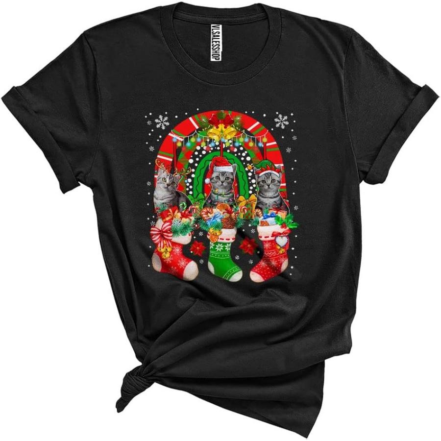 

Reindeer Santa ELF American Shorthair in Xmas Socks Cute Funny Christmas Lights Rainbow Three Cats Lover Unisex T-Shirt XXXXXL різнокольоровий