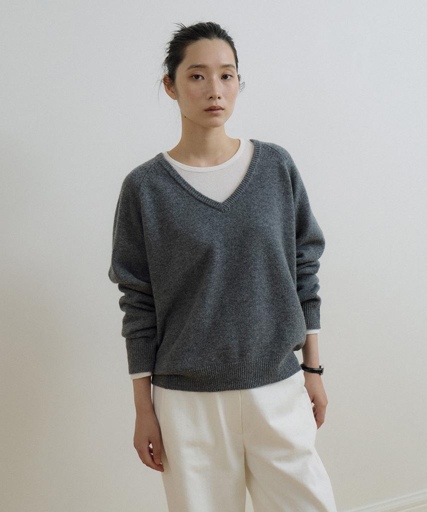 LINGSEOUL Deep V-Neck Wool Knit-Gray