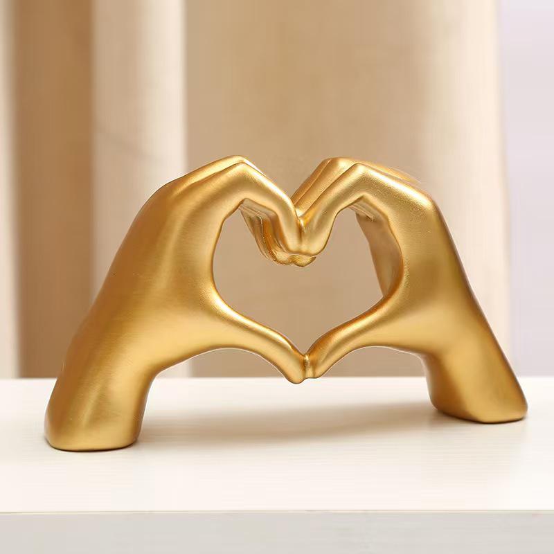 Heart-Shaped Love Ornament for Desktop - Perfect Valentine’s Day or Birthday Gift