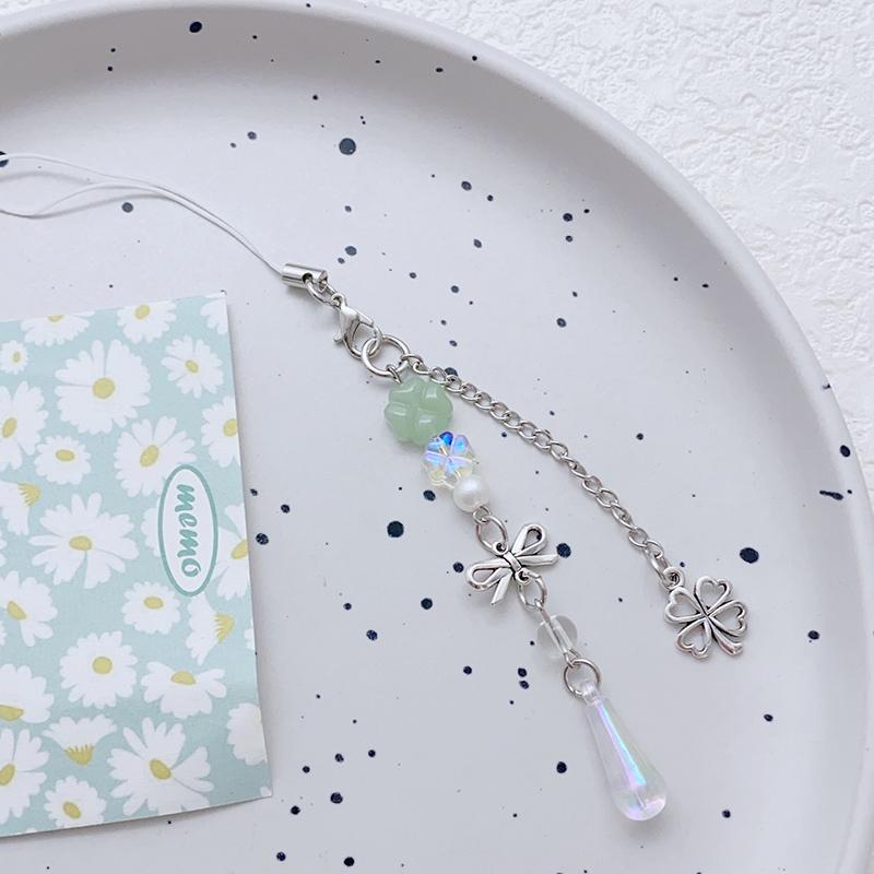 Artistic Style Butterfly Cute Pendant Phone Charm Rope Four Leaf Clover Key Chains Fashionable Beaded Keyring Ornament For Phone