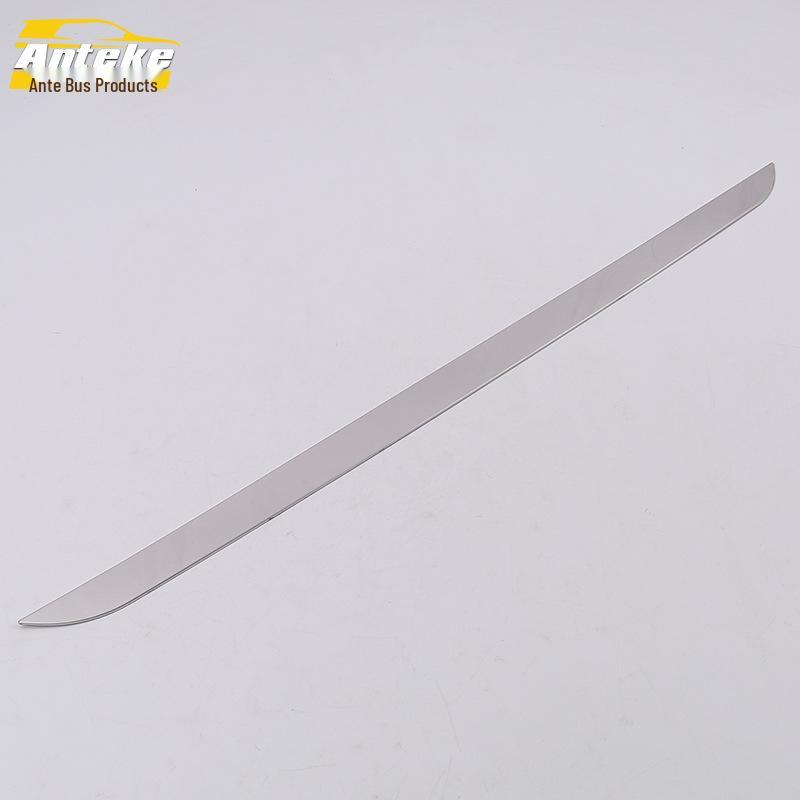 Ornament bara spate: Autocolant decorativ 18 CC rezistent la zgârieturi și la coliziuni