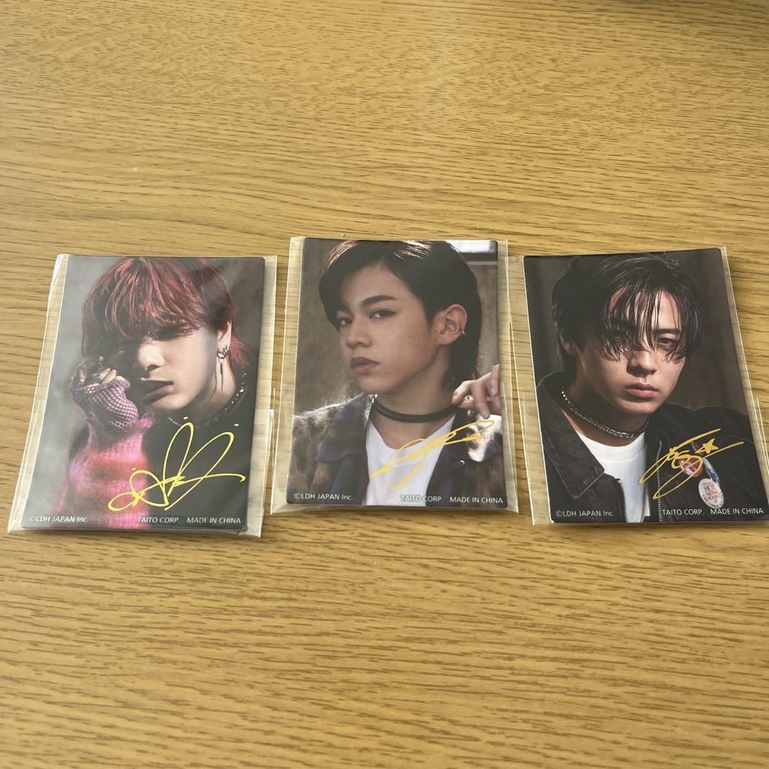 

[USED] LILLEAGUE trading card signed