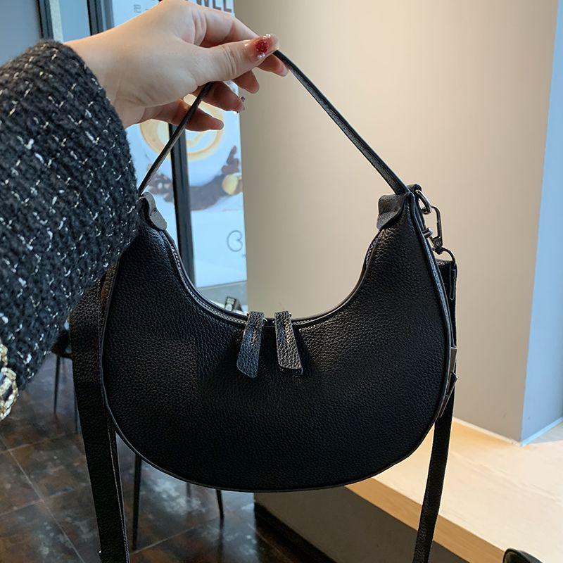 High Value Niche Armpit Messenger Handbag Shoulder Bag Simple Personality Internet Celebrity Versatile Style Autumn and Winter New Models