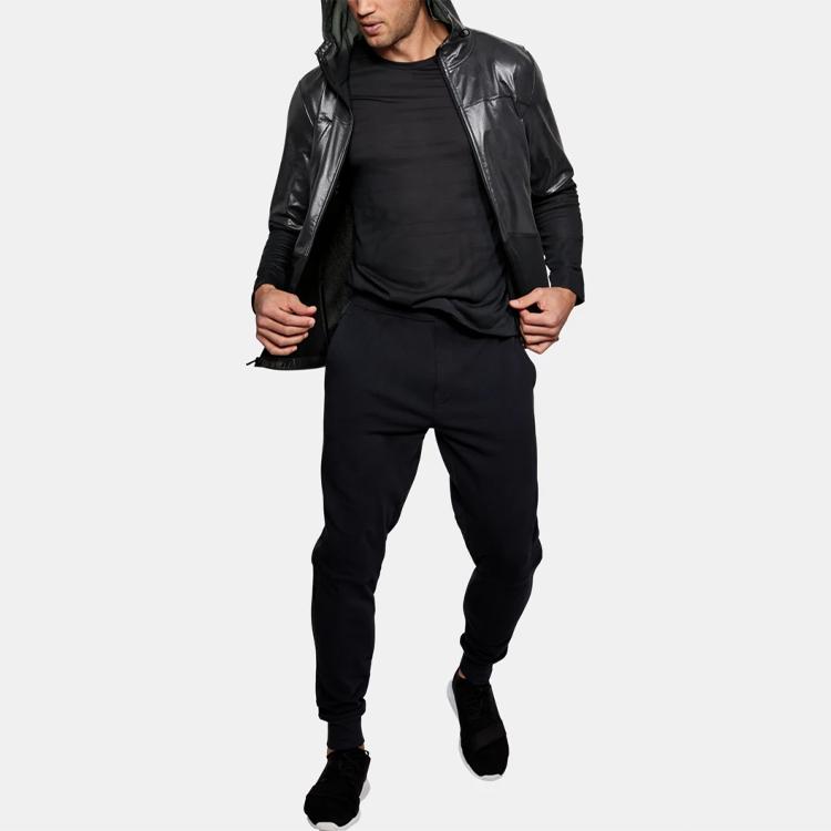 Under Armour Hybridní prošívaná bunda s kapucí Pánské bundy Černá 1306456-001