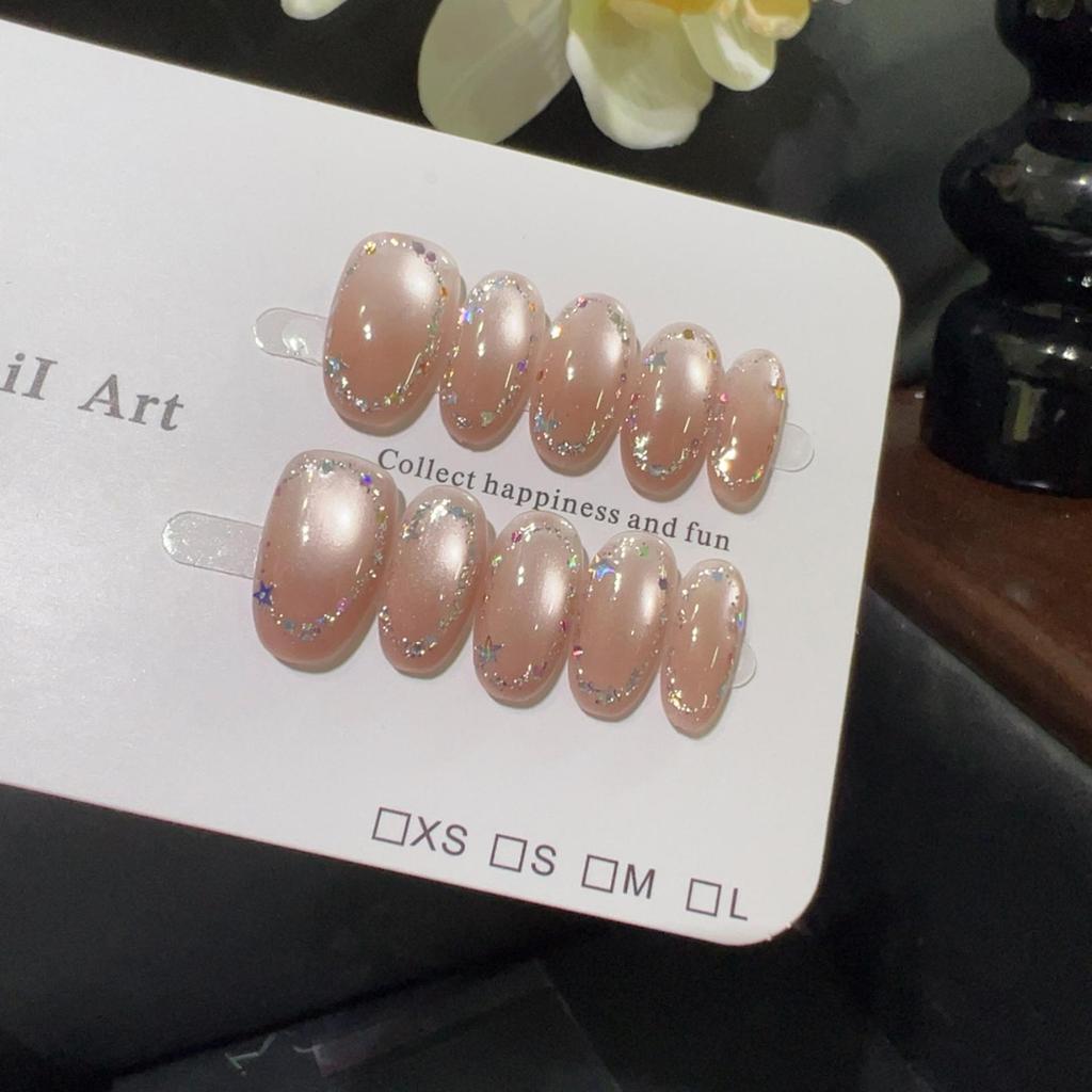 Pierścionek Lśniąca Gwiazda: Delikatne Nude Różowe Paznokcie Press-On Cat Eye z Brokatem w Kształcie Gwiazdek i Dziewczęcym Zdobieniem w Kształcie Serca