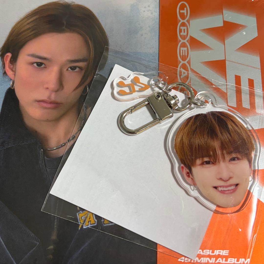 [USED] Treasure Asahi Face Acrylic Keychain (with NEW WAV CD)
