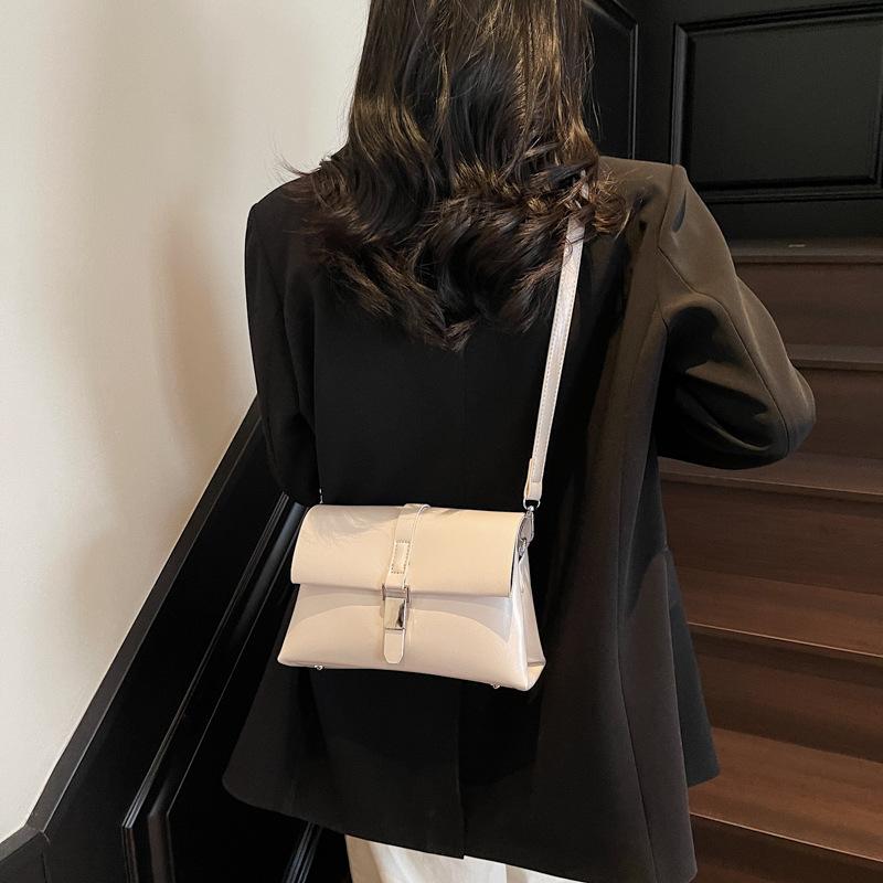 Retro Small Bag for Women, New Casual and Simple Small Square Bag, Niche and High-end Sense, Single Shoulder Crossbody Women's Bag