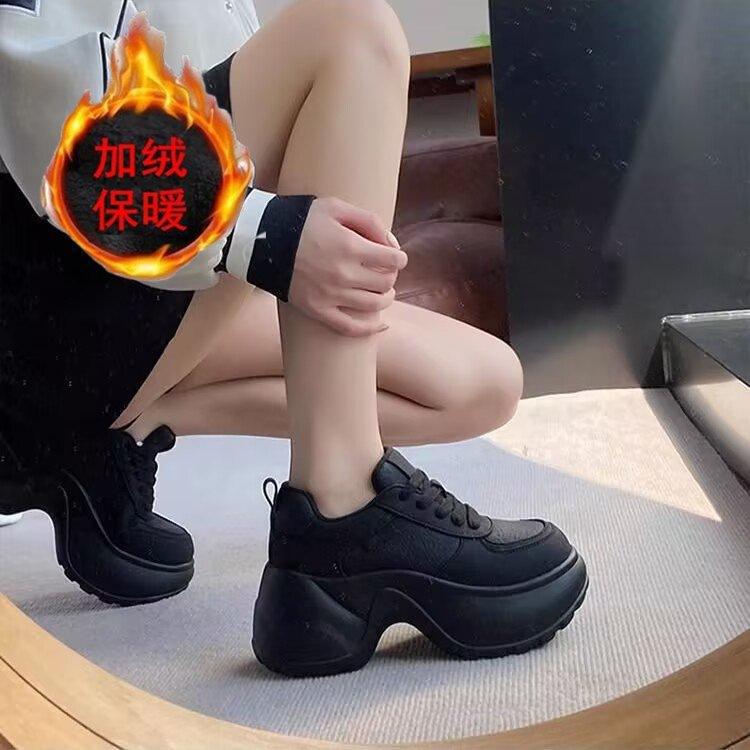 Muffin shoes platform heightening sneakers dad shoes winter 2025 new small wide-leg pants fashion women's shoes