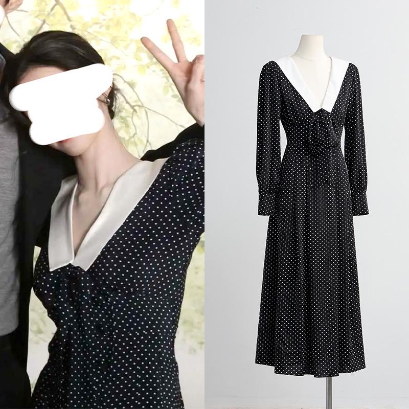 

New Arrival: Elegant French Style Polka Dot V-Neck Slim Fit Dress for Women - Go Youn-jung Collection M (52-58 kg)