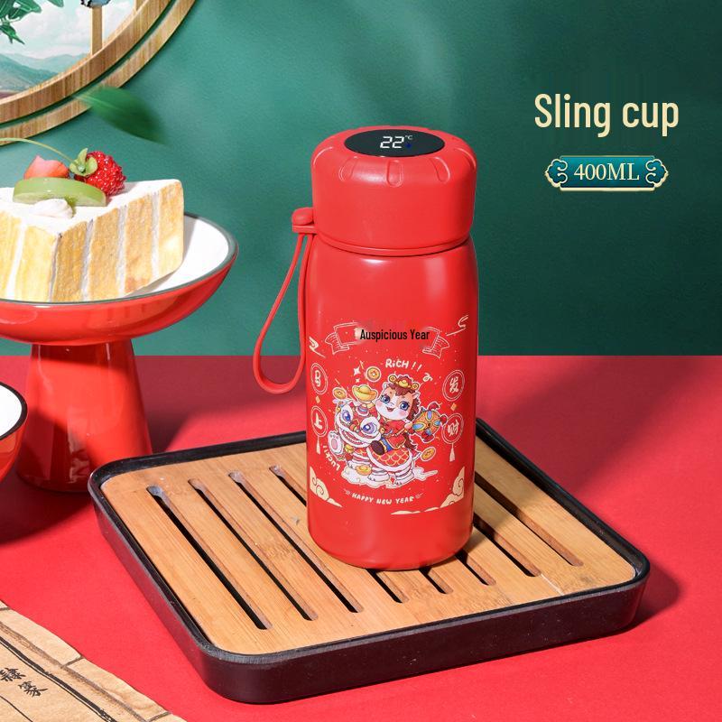 

Кружка для воды «Благословения Золотой Лошади» - Изолированный сувенир на Новый год, Благоприятный подарок в год Лошади, С возможностью персонализации 401-500ml