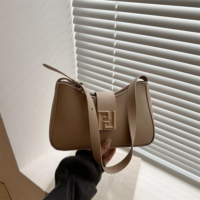 Bag Women's New Fashion Trend Shoulder Bag Niche Design Underarm Bag Personalized Messenger Small Square Bag