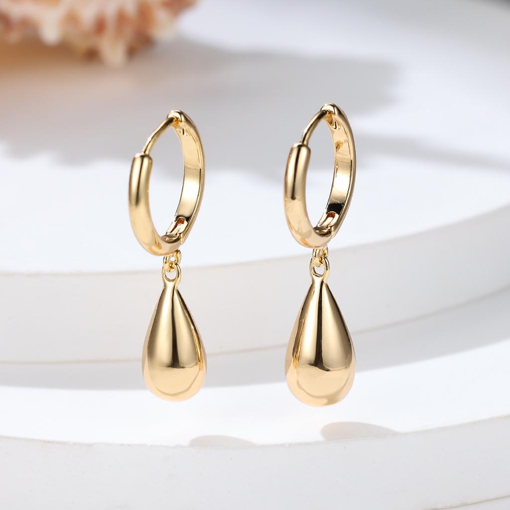 Original Niche Design Cool and Aloof Style Round Water Droplet Smooth Ear Buckle Earrings Simple and Personalized