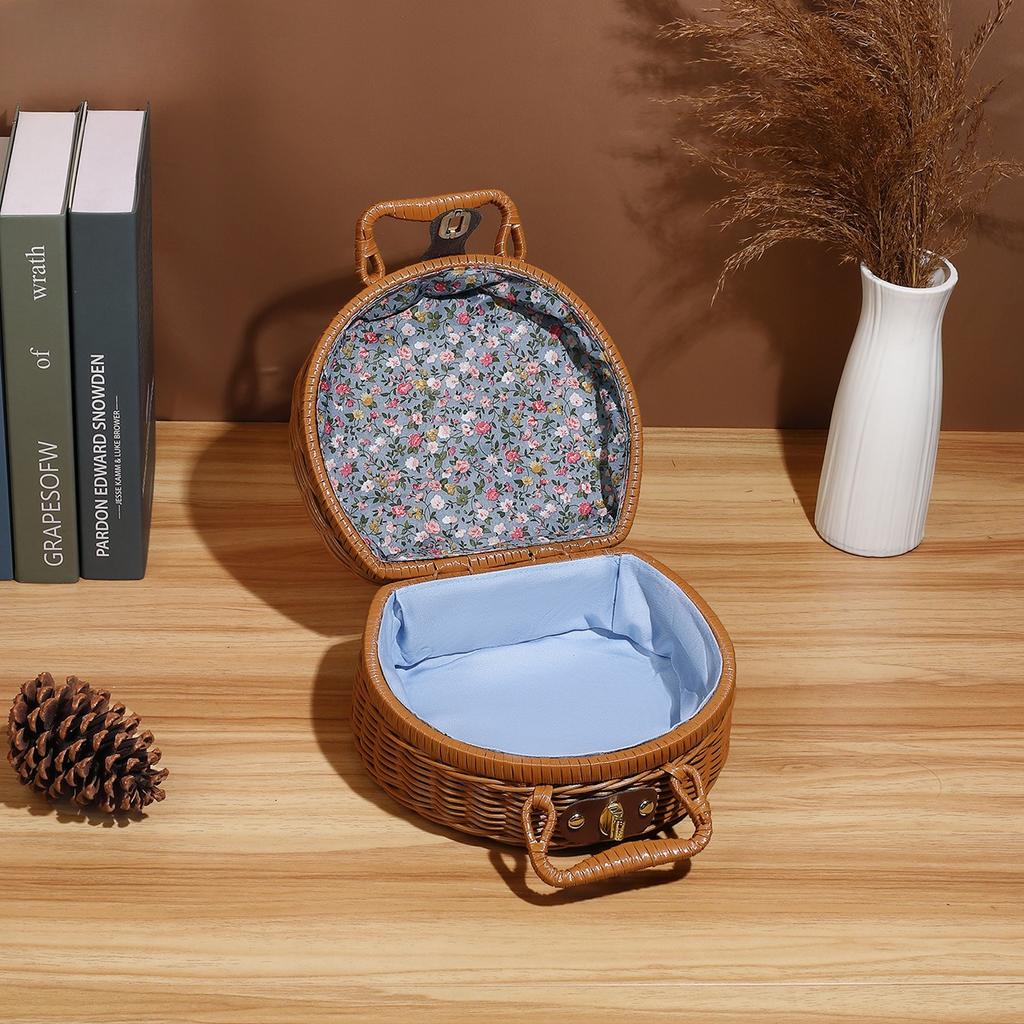 Retro Rattan Suitcase with Hand Gift Box Manual Woven Cosmetic Storage Box Wicker Rattan Picnic Laundry Baskets Home Storage