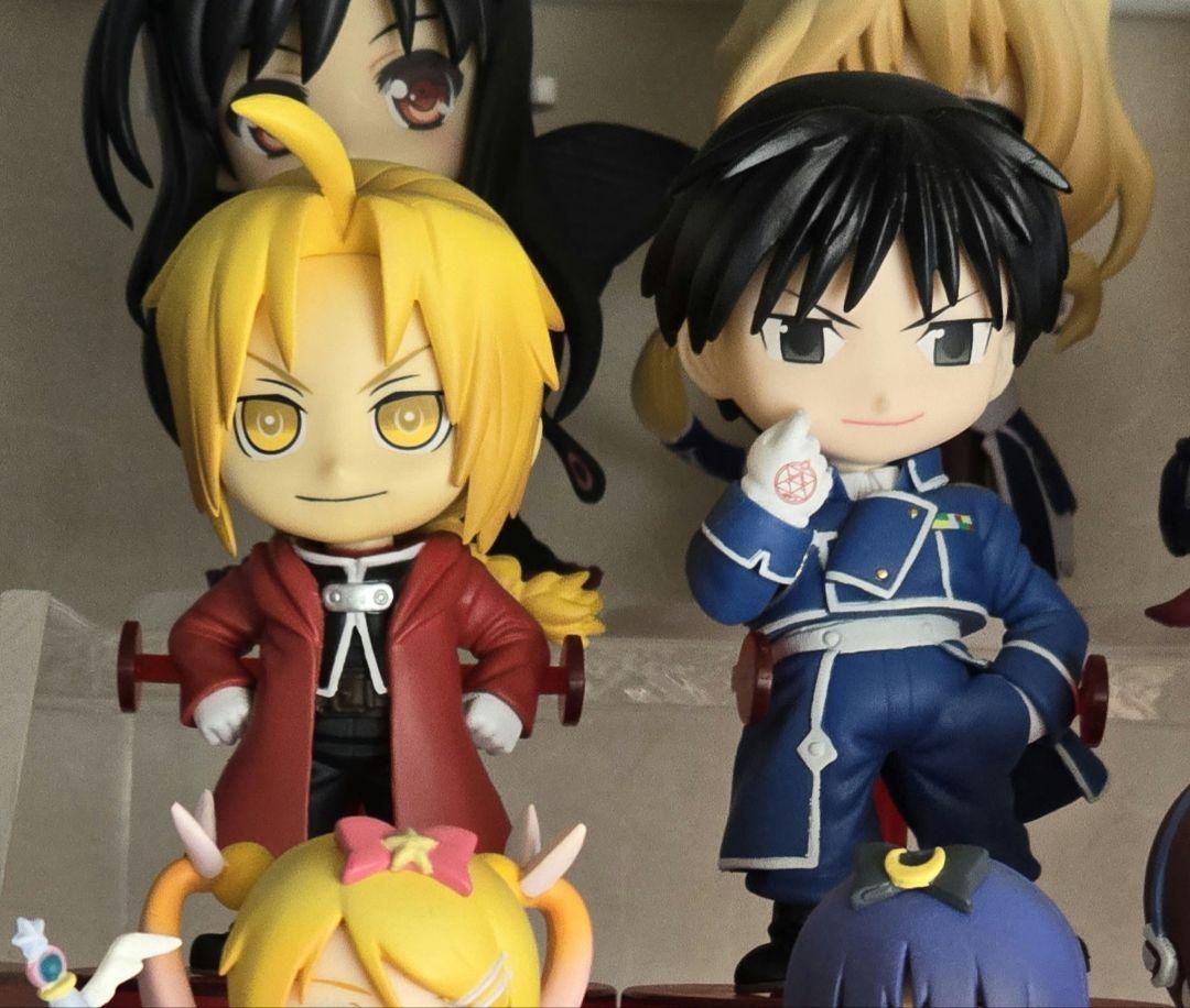 

[Б/У] Коллекция Deformania Стальной Алхимик Рой Мустанг Эдвард Фигурка