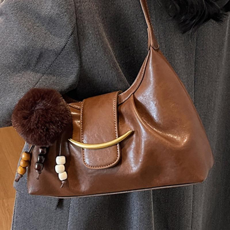 Large Capacity Bag Women's Winter New Casual One-shoulder Armpit Bag Pleated Commuter Dumpling Bag