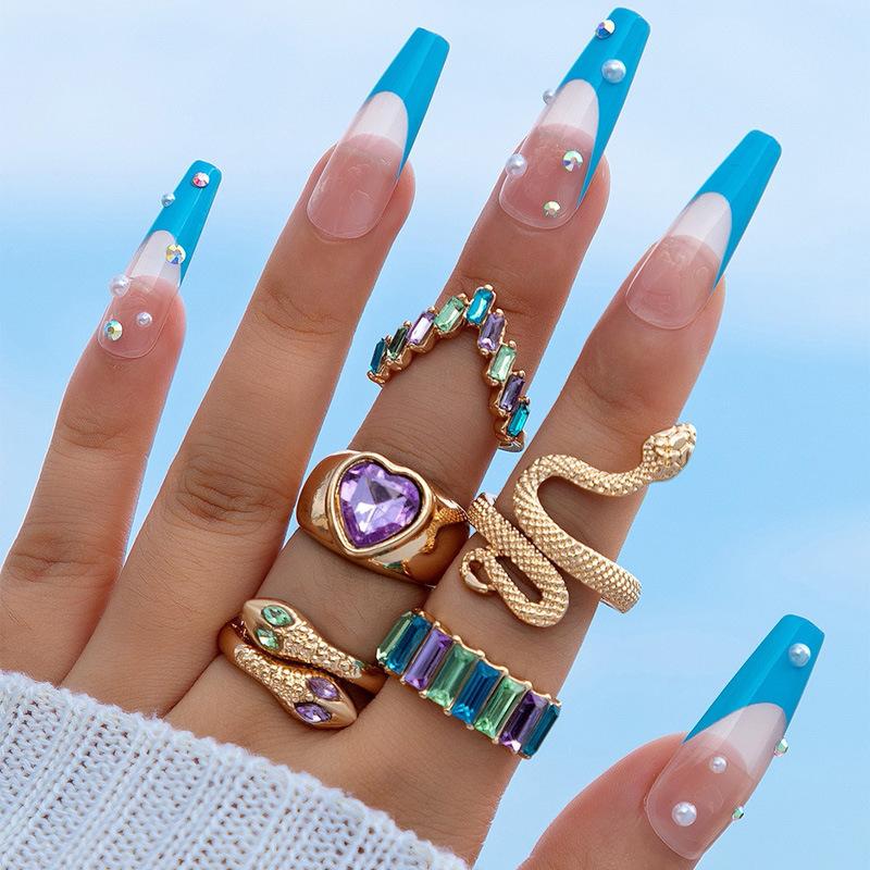 Popular jewelry, ring jewelry, snake-shaped love imitation emerald with diamonds ins wind five-piece ring for women