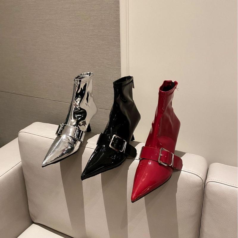

Осень-зима 2025 новый продукт женские ботинки Мартин с боковой молнией, ботинки с пряжкой на ремне, остроносые короткие ботинки, эластичные тонкие ботинки из лакированной кожи 40 красный
