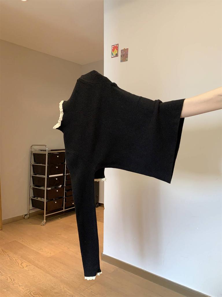 Autumn and Winter Lace Fungus Edge Semi-turtleneck Knitted Bottoming Shirt Women's Soft Waxy Sweater Temperament Simple Inner Top