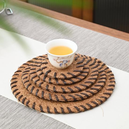 Handwoven Coir Tea Coaster Heat-Resistant Natural Bristle Mat for Teapot Cups Rustic Palm Fiber Pad for Tea Ceremony Absorbent Eco-Friendly