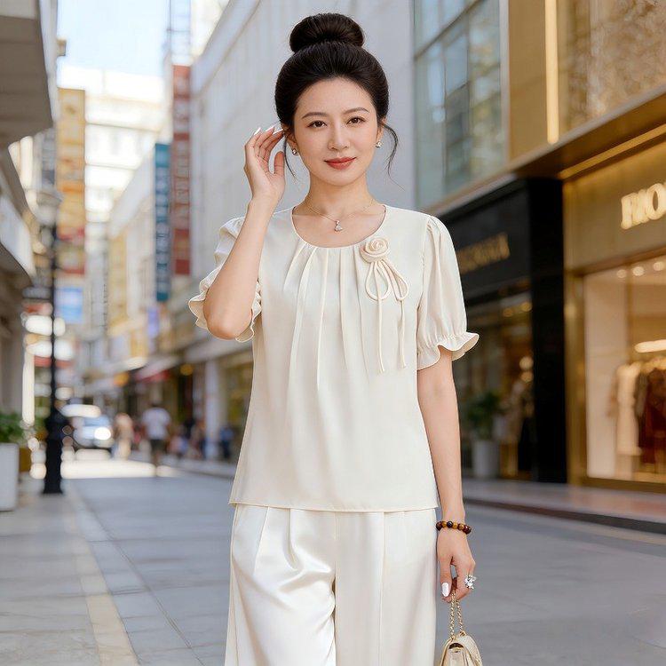 

Elegant Summer Short-Sleeved Women s Top for Mothers 3XL
