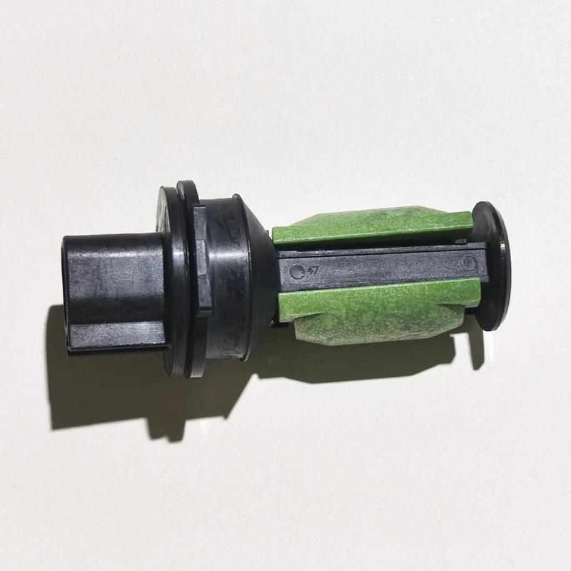 For Chevrolet 2017-19 Equinox Glass Wiper Kettle Liquid Level Limit Sensor 6253608