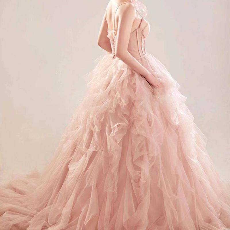 Temperamentvol meisje trouwjurk buitenjurk roze witte kleur jurk reis licht trouwjurk