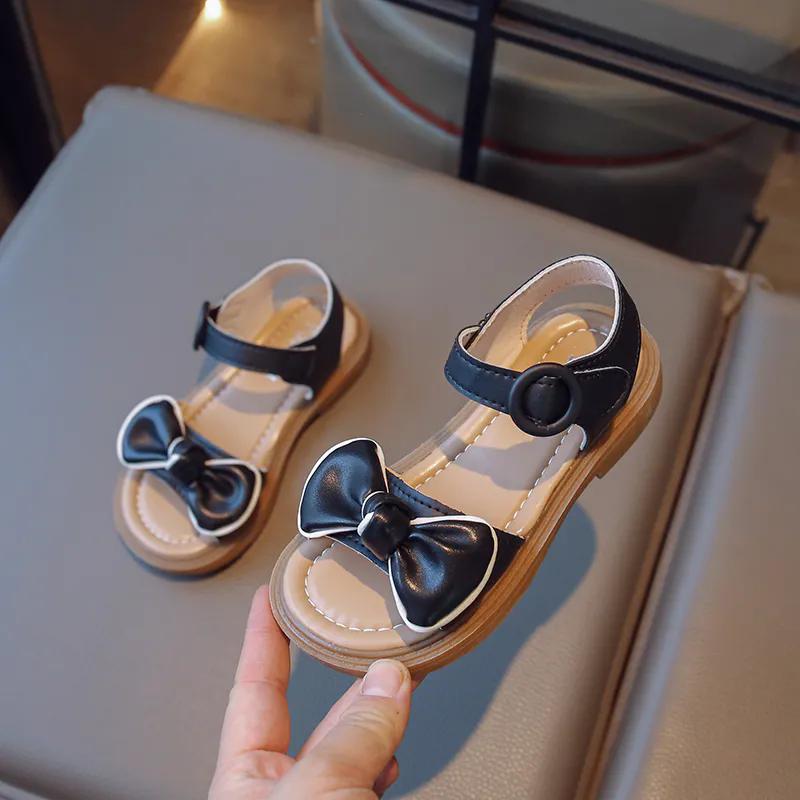 Girls Sandals Girls Summer Soft Sole Flat Beach Sandals Anti-slip Leaves Decoration Casual Princess Light Sandals