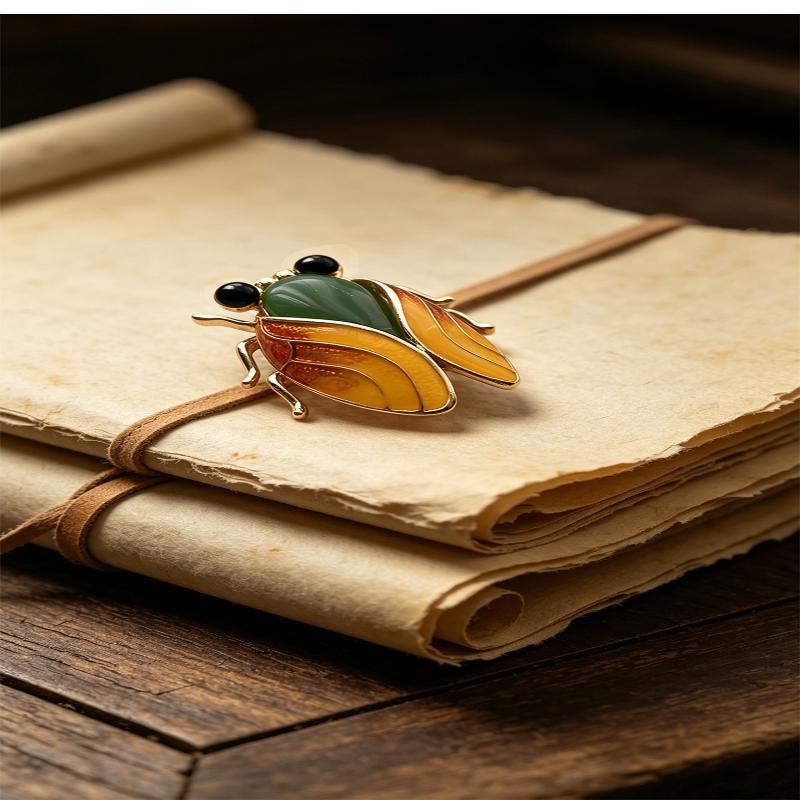 Vintage Cicada Brooch 2024 Trendy Insect Jewelry Pin 1Pc Unisex for Women Men Streetwear Outfit Accessory Small Gift