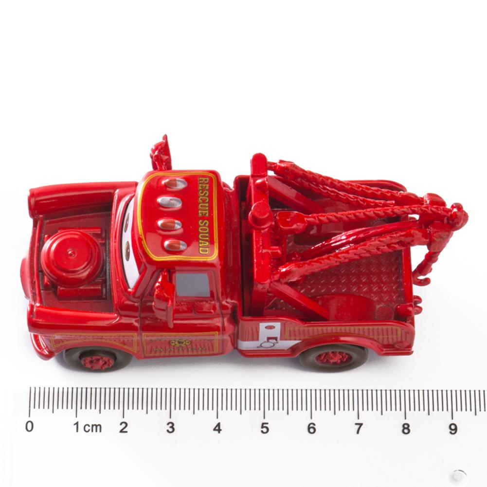 Disney Pixar Arabalar 2/3 oyuncak araba Şimşek McQueen Chick Hicks Carking Mater 1:55 Döküm Metal Alaşım Model Oyuncak Çocuk Hediye