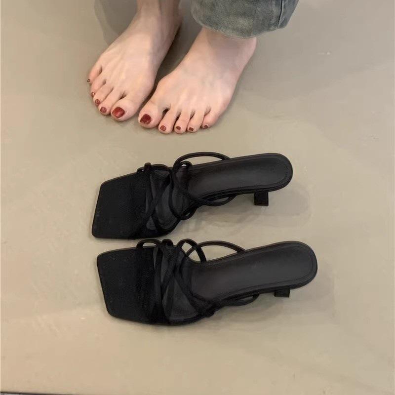 Niche High-heeled Sandals 2025 Summer Retro Red Thin Strap Fashion Open-toed Thin-heeled Cool Slippers