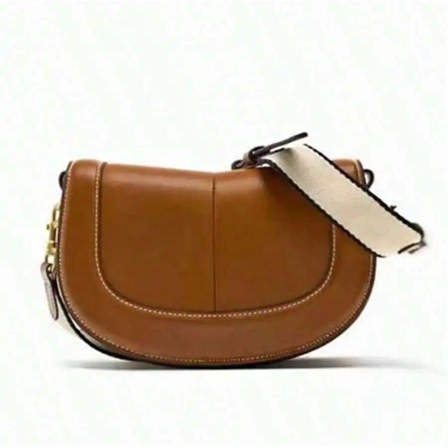 

Brown premium wide shoulder strap single shoulder crossbody bag for commuting and leisure, saddle bag for women (20cm<Max Length<30cm)