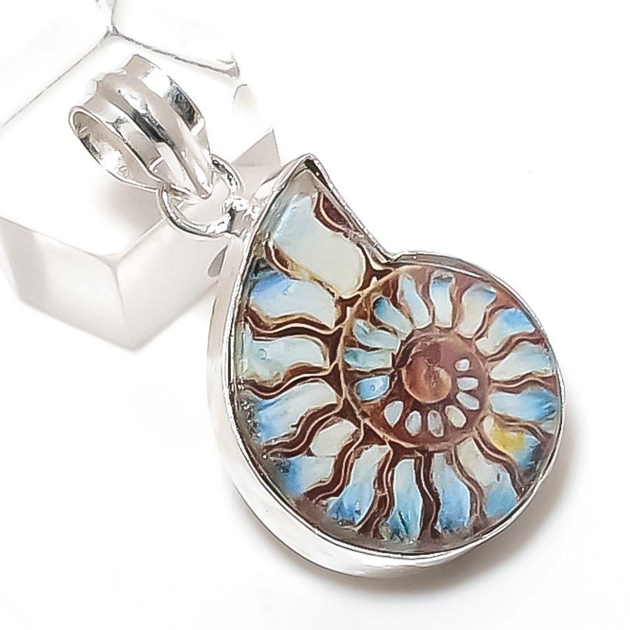 

Натуральный ископаемый аммонит драгоценный камень 925 стерлинговое серебро ювелирный кулон 1,54 k0U94