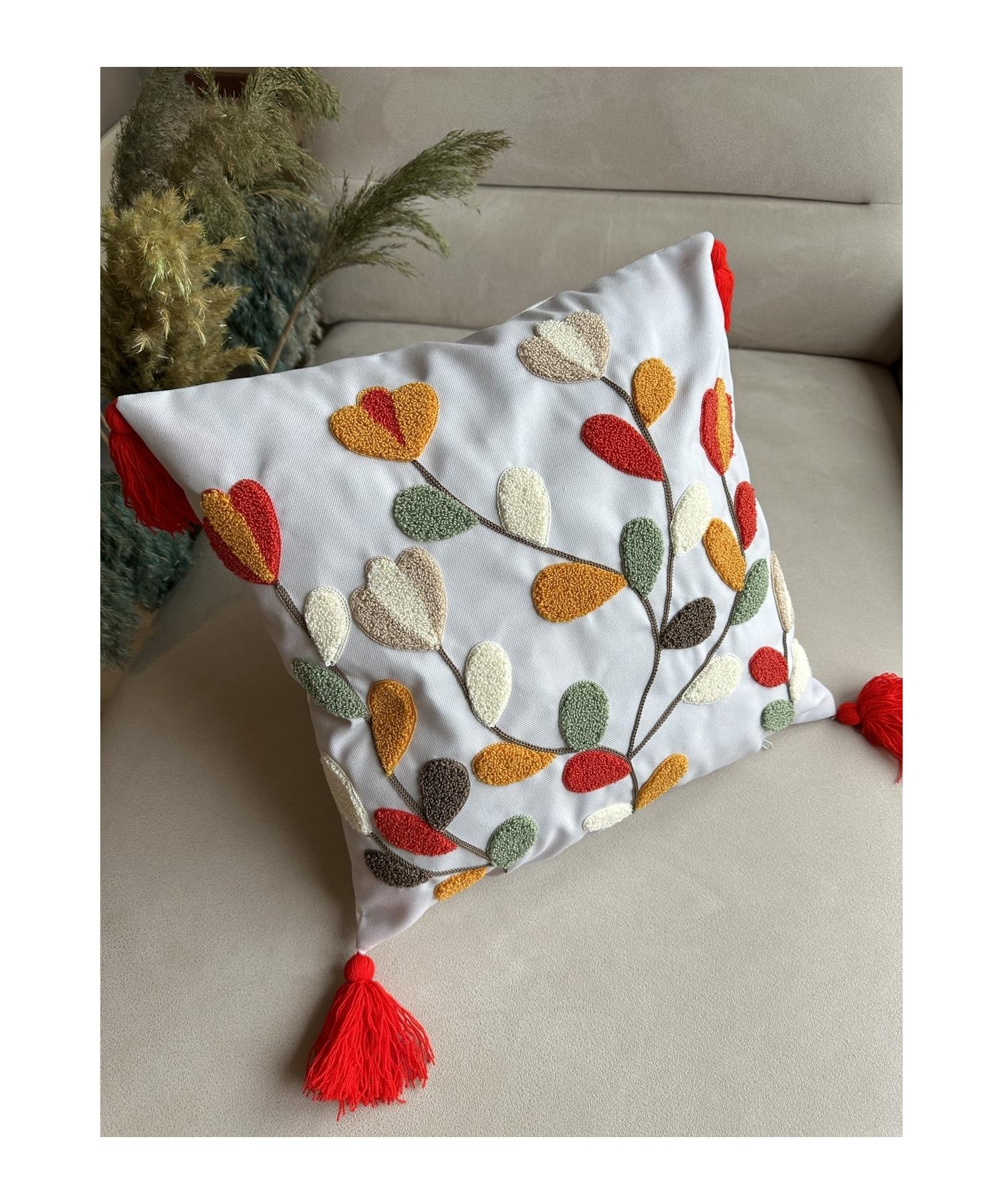 

Чехол для подушки с вышивкой Punch