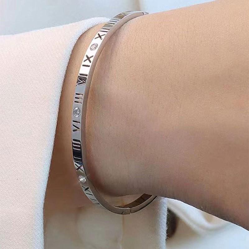 Starry Sky Silver Titanium Steel Bracelet for Women - High-End, Versatile, Full Diamond, Non-Fading Fashion Accessory