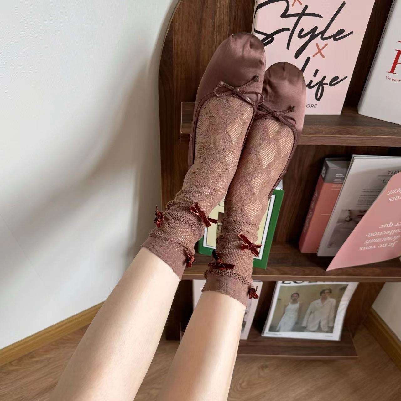 

1 Pair Maillard Aesthetic Cut-out Butterfly Fishnet SocksVelvet Bow Slouch Loose Mid Calf Socks Mesh Stockings Stackable Sock One Size кавовий