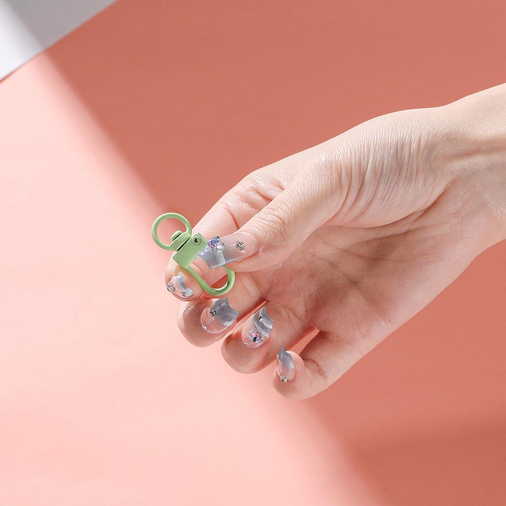 New Color Spray Paint Door Buckle Keychain: DIY Doll Pendant for Phone & Bag