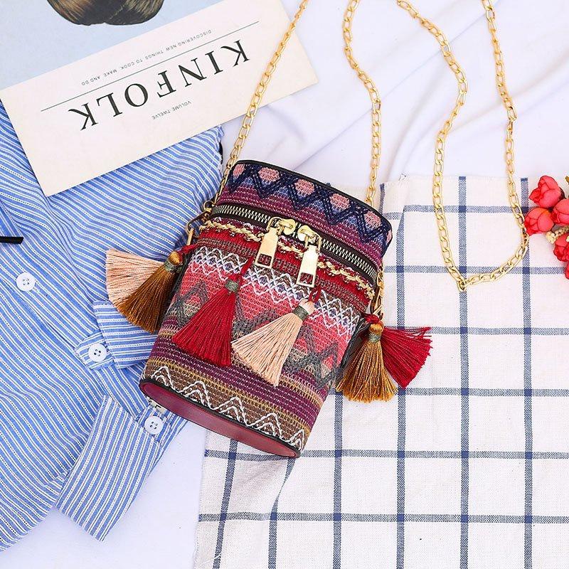Fashion Bohemian Ethnic Style Women's Straw Woven Shoulder Messenger Bag Retro Casual Tassel Bucket Bag