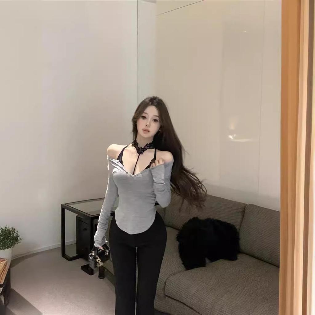 Women’s Black One-Shoulder Long Sleeve T-Shirt - Sexy, Waist-Tight, Irregular Design for Autumn/Winter.