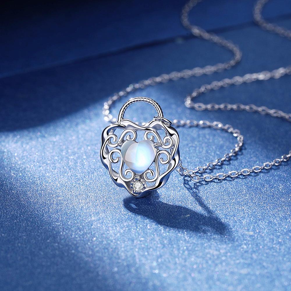 Elegant 925 Sterling Silver Heart Moonstone Necklace for Women - New Floral Style Clavicle Chain