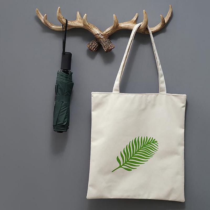 Cârlig Decorativ Nordic Vintage Corn de Cerb Agățat de Perete Cârlig pentru Haine și Pălării Decor pentru Camera de Zi Statuetă din Rășină cu Coarne Meșteșug