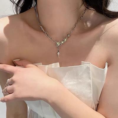Y2K Fashion Zircon Necklace Sweet Cool Girl Punk Heart Clavicle Chain for Women Luxury Shiny Star Pendant Necklace Retro Cross Clavicle Choker Jewelry