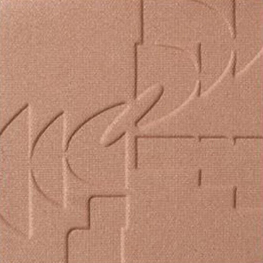 

TWO SLASH FOUR Румяна для лица 5,5 г Dim Beige