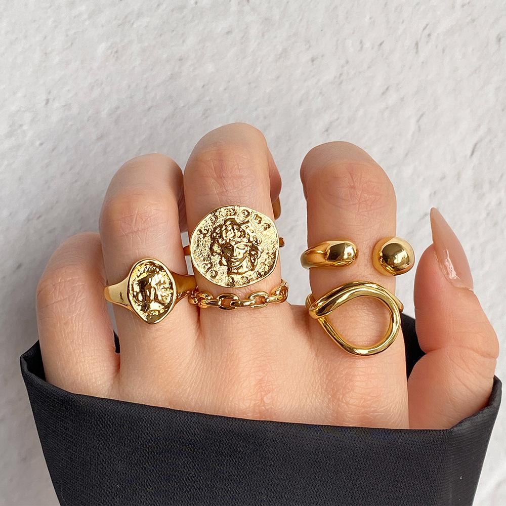 Exaggerated Personality Golden Lava Line Irregular Waterdrop Smooth Surface Ring Set